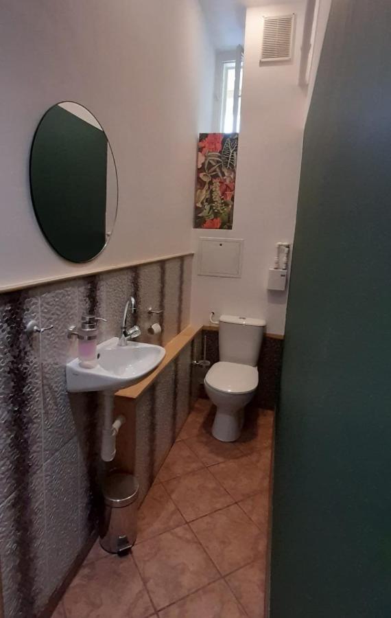 Apartament Kasztanowy Apartment Gliwice Bagian luar foto