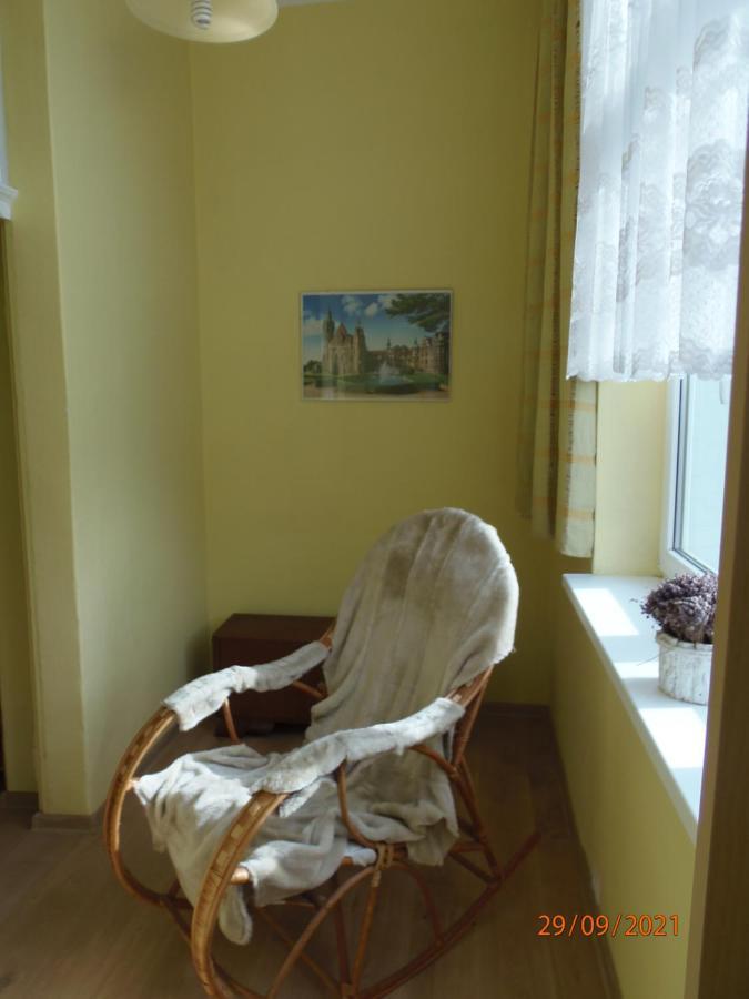 Apartament Kasztanowy Apartment Gliwice Bagian luar foto