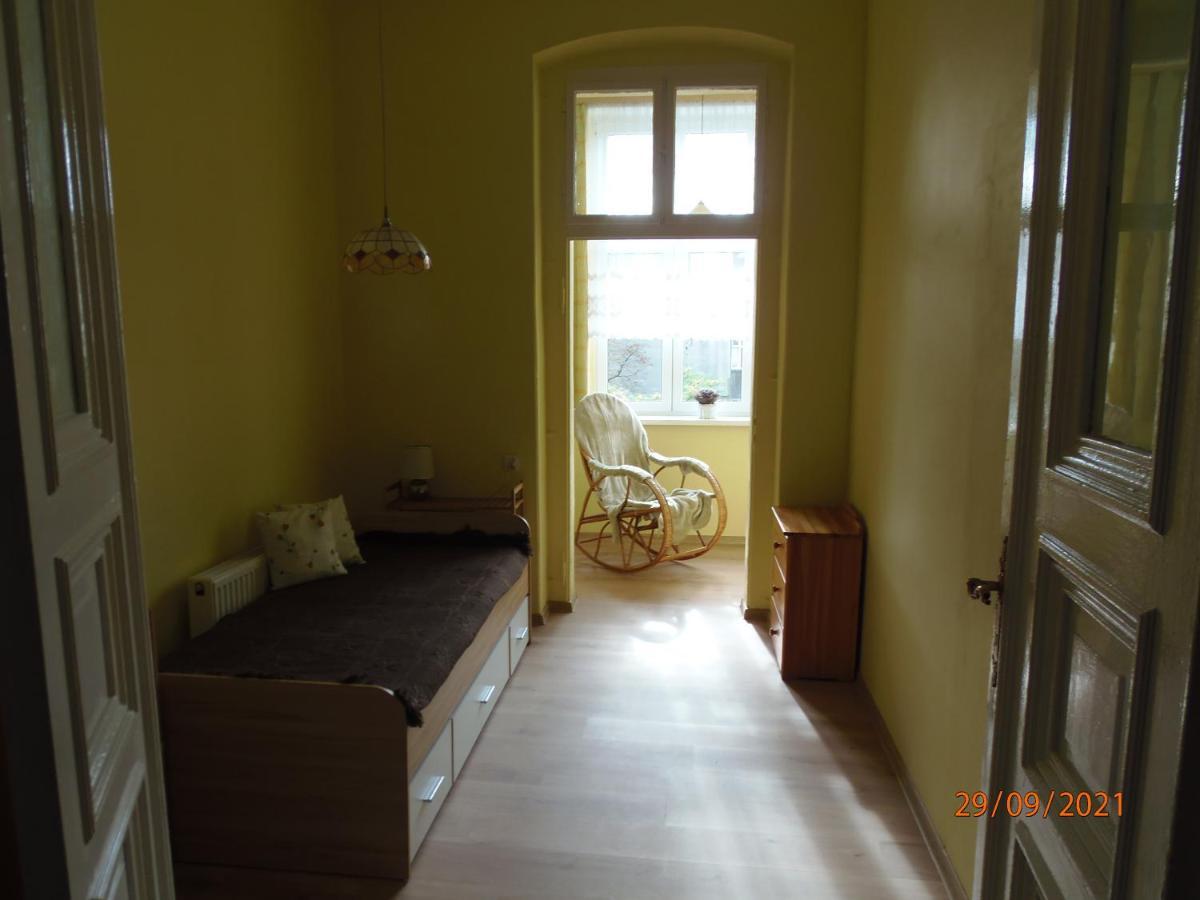 Apartament Kasztanowy Apartment Gliwice Bagian luar foto